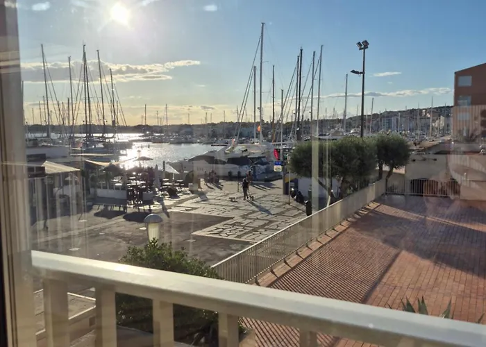 Agreable Vue Port Au Cap D'agde Agde