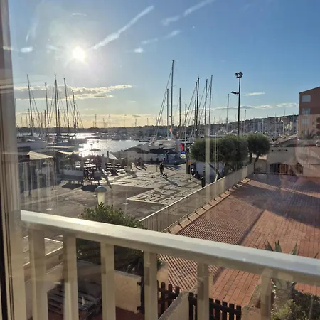 Agreable Vue Port Au Cap D'agde Agde