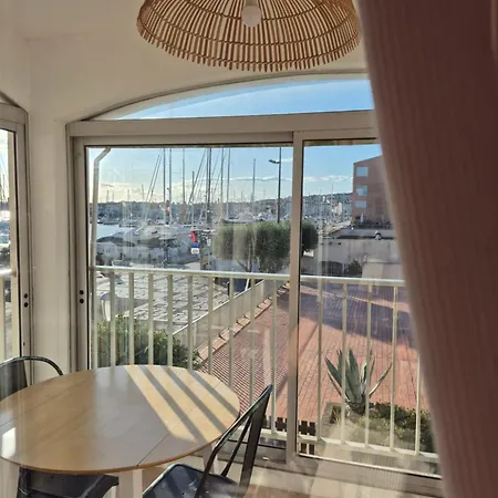 Appartement Agreable Vue Port Au Cap D'agde Agde